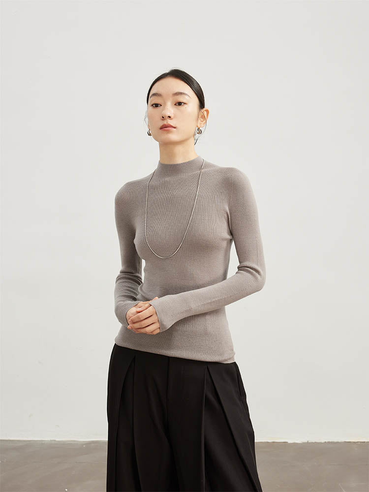 Minimalist Turtleneck Wool Sweater