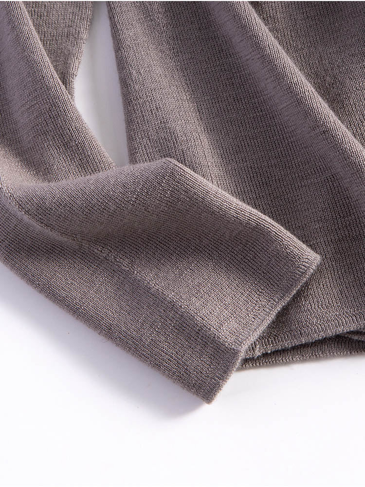 Minimalist Turtleneck Wool Sweater