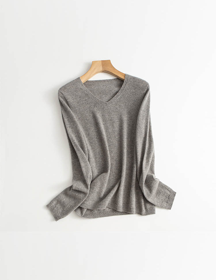 V-Neck Seamless Cashmere Sweater