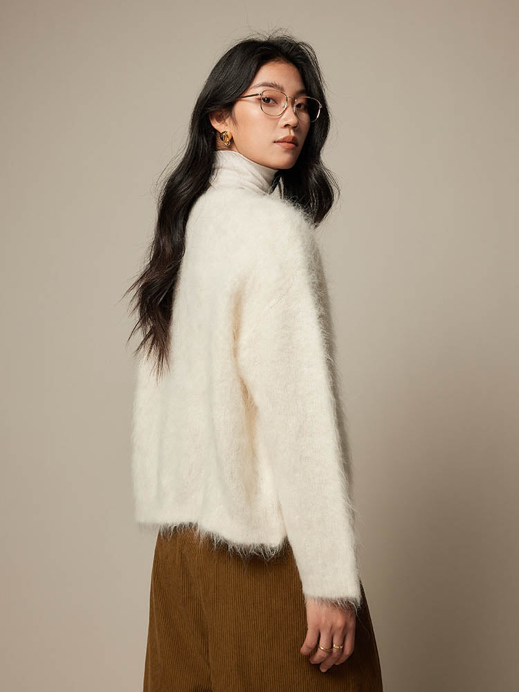 White Lazy Single-Breasted Alpaca Sweater