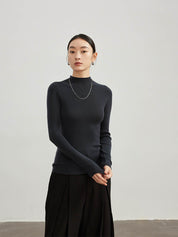 Minimalist Turtleneck Wool Sweater