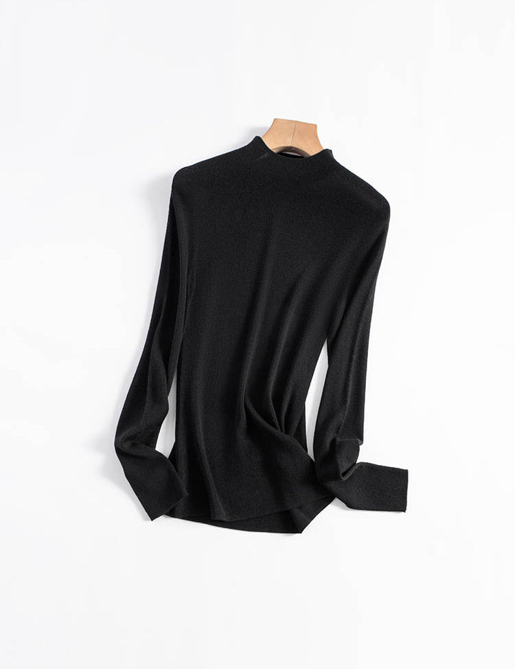 Minimalist Turtleneck Wool Sweater